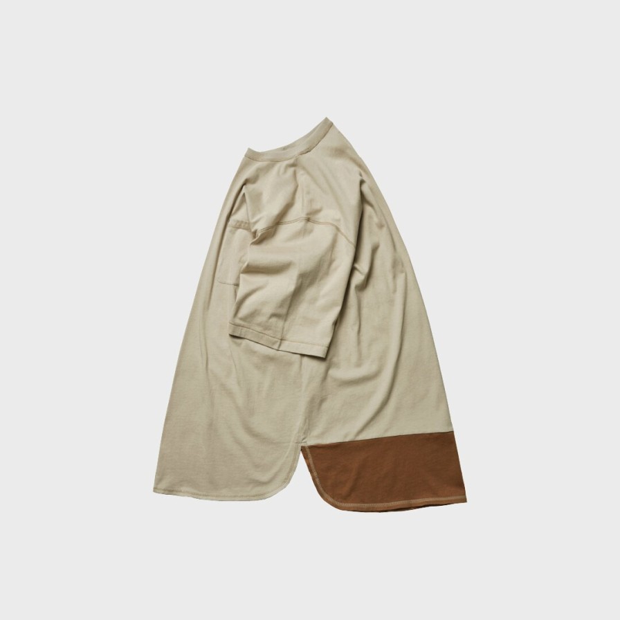 Tops 432HZ | Simple Design - Two-Tone Long Pocket Tee - Khaki